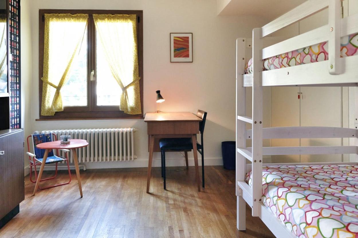 Lindo Lugar - Just A 7 Minute Walk From The Airport Bed & Breakfast Meyrin Dış mekan fotoğraf